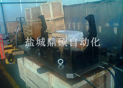 桥壳液压夹具