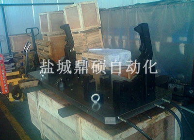 桥壳液压夹具