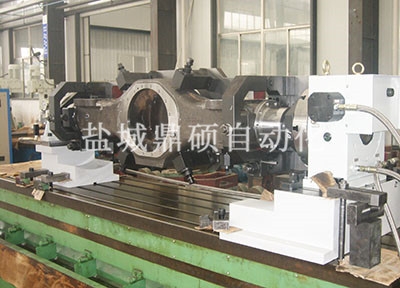 第四轴液压夹具